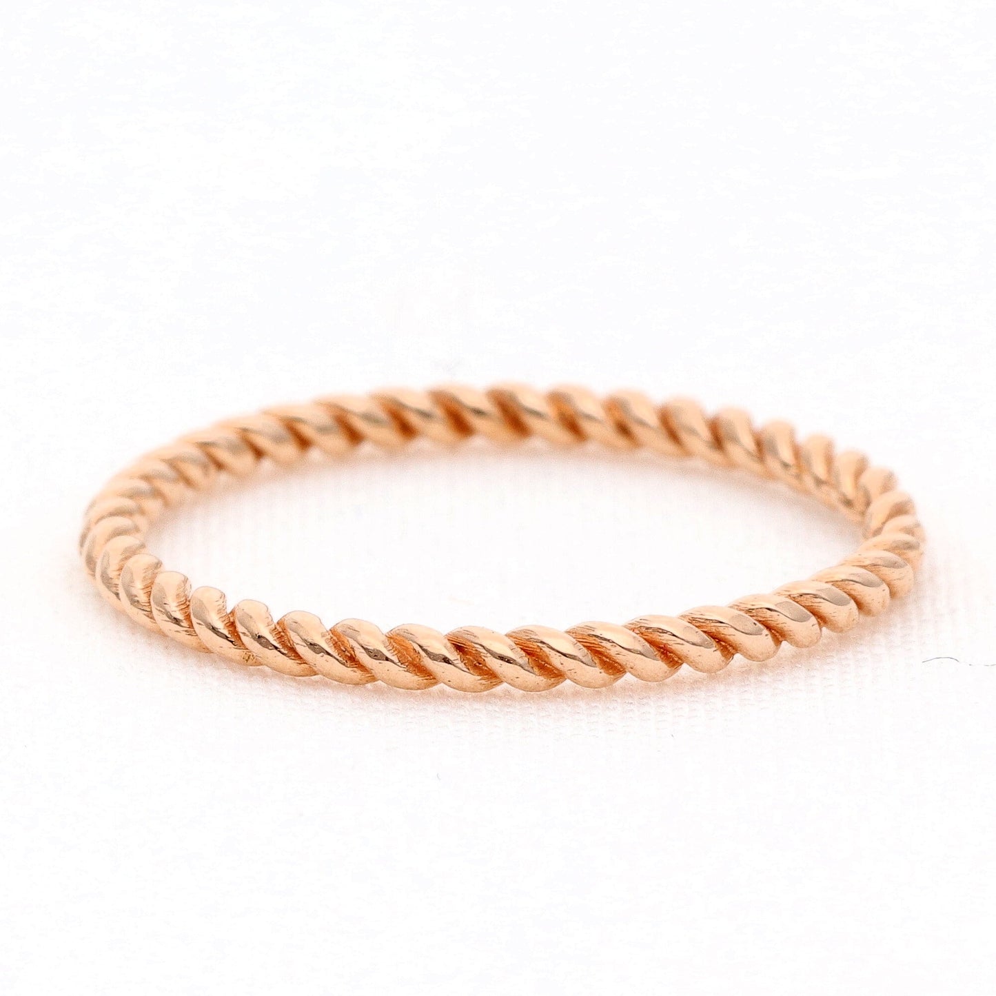 Minimalistinis auksinis žiedas