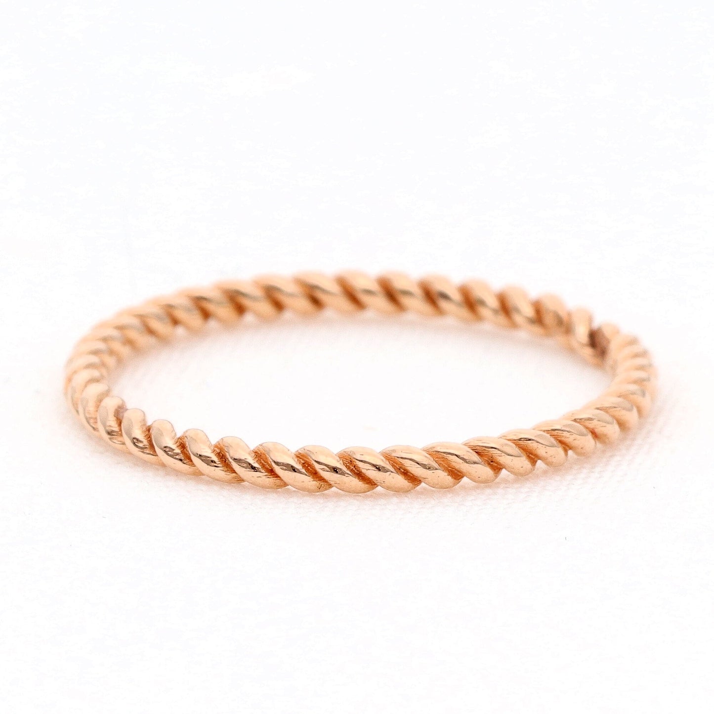 Minimalistinis auksinis žiedas