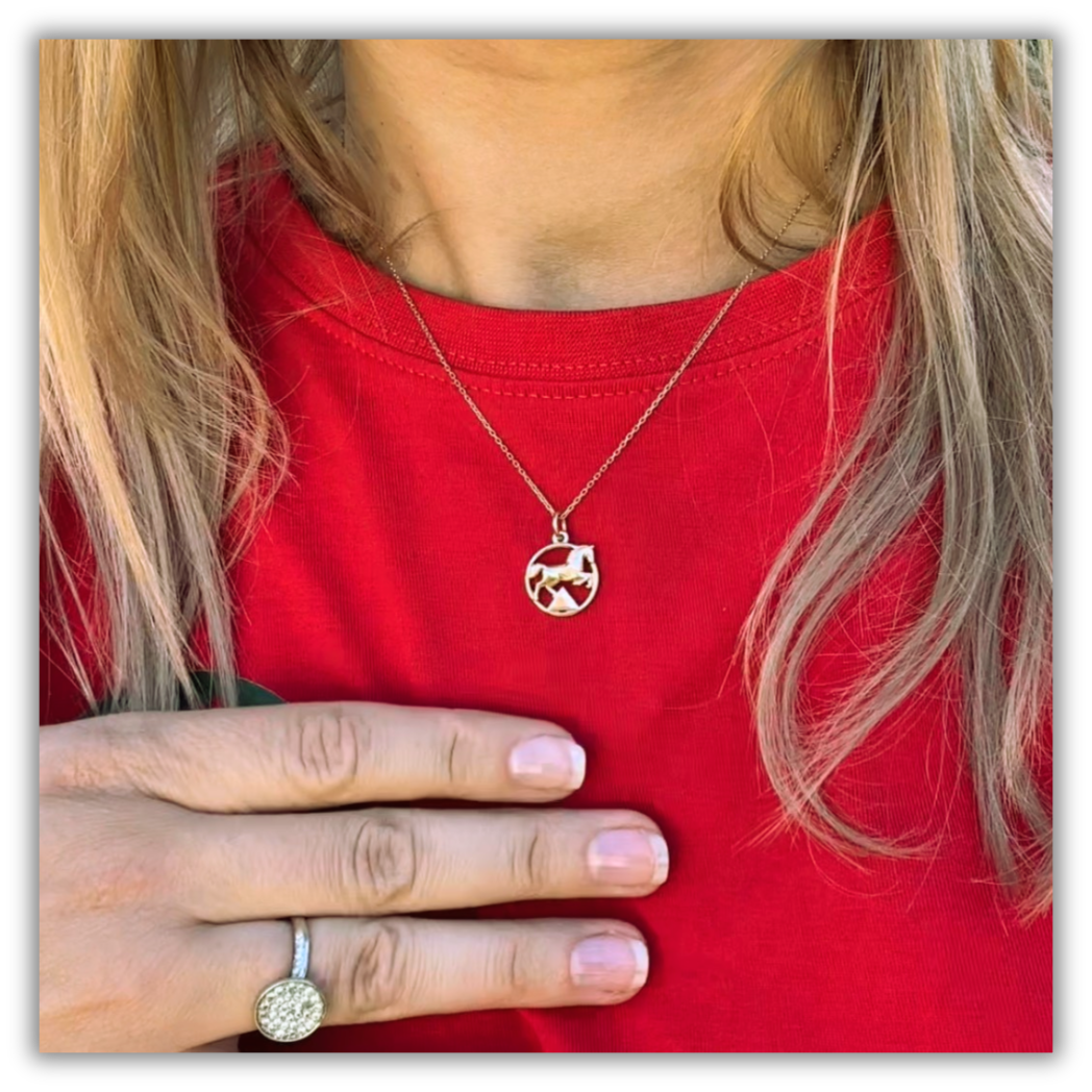 Auksinis pakabutis Obsticales Žirgas