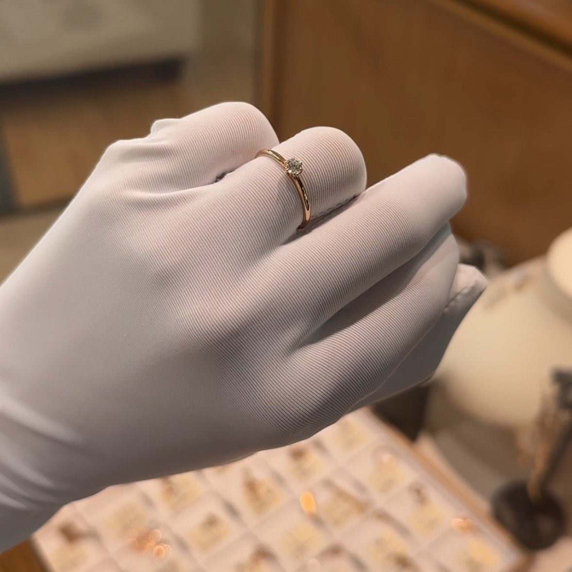 Sužadėtuvių žiedas su deimantu 0,19 ct