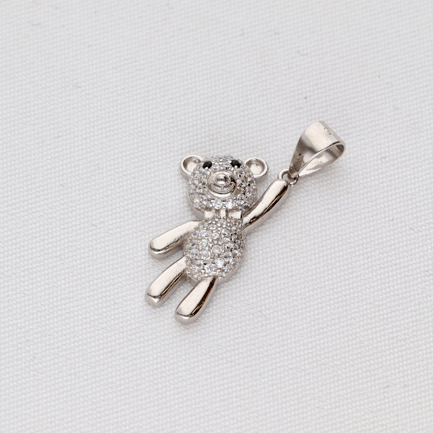 Sidabrinis pakabutis Teddy