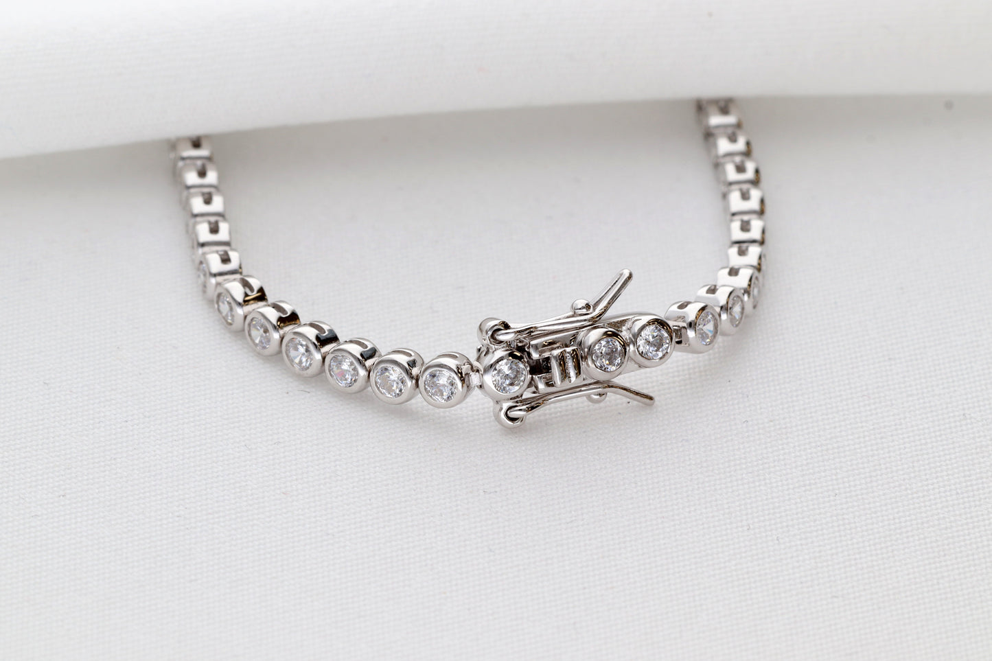 Sidabrinė apyrankė "Tennis" stiliaus