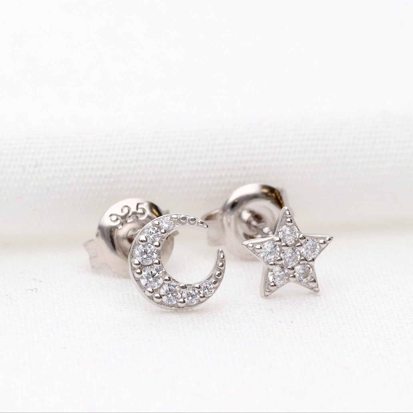 Sidabriniai auskarai