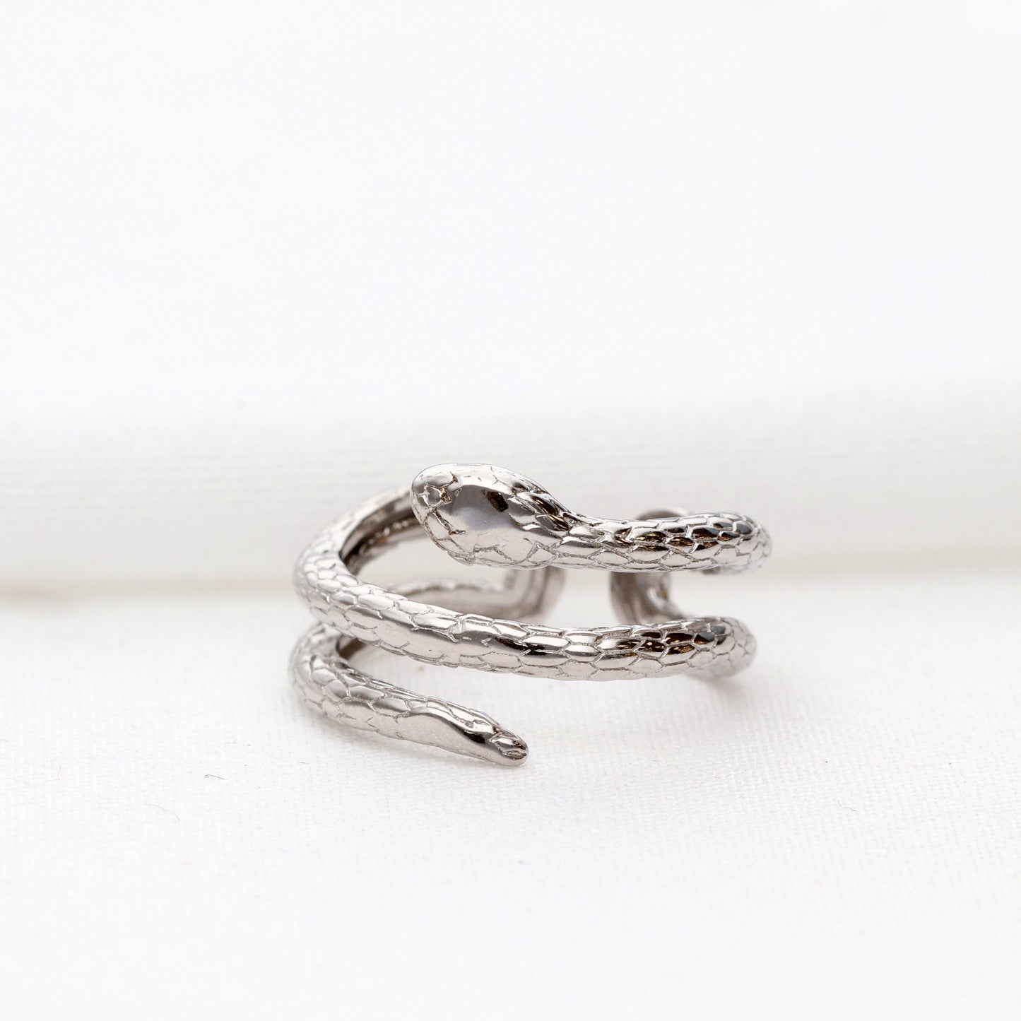 Sidabrinis žiedas Gyvatė