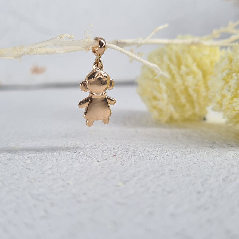 Auksinis pakabutis mergaitė 14K