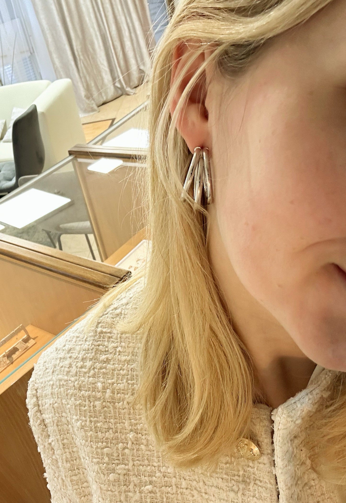 Masyvūs sidabriniai auskarai