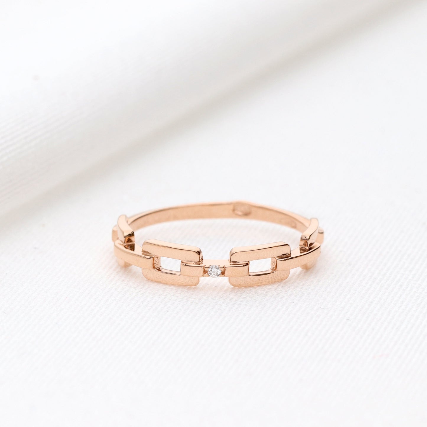 Žiedas su deimantu 0,008 ct