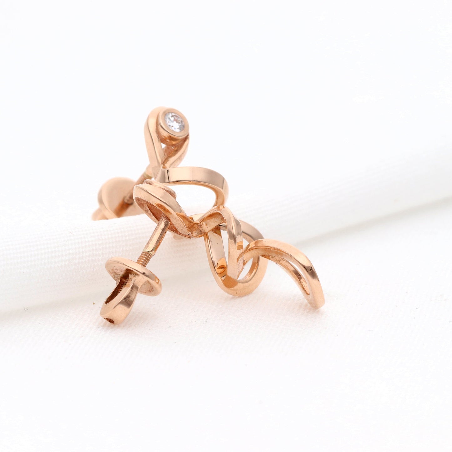 Untamed auksiniai auskarai LAB deimantai