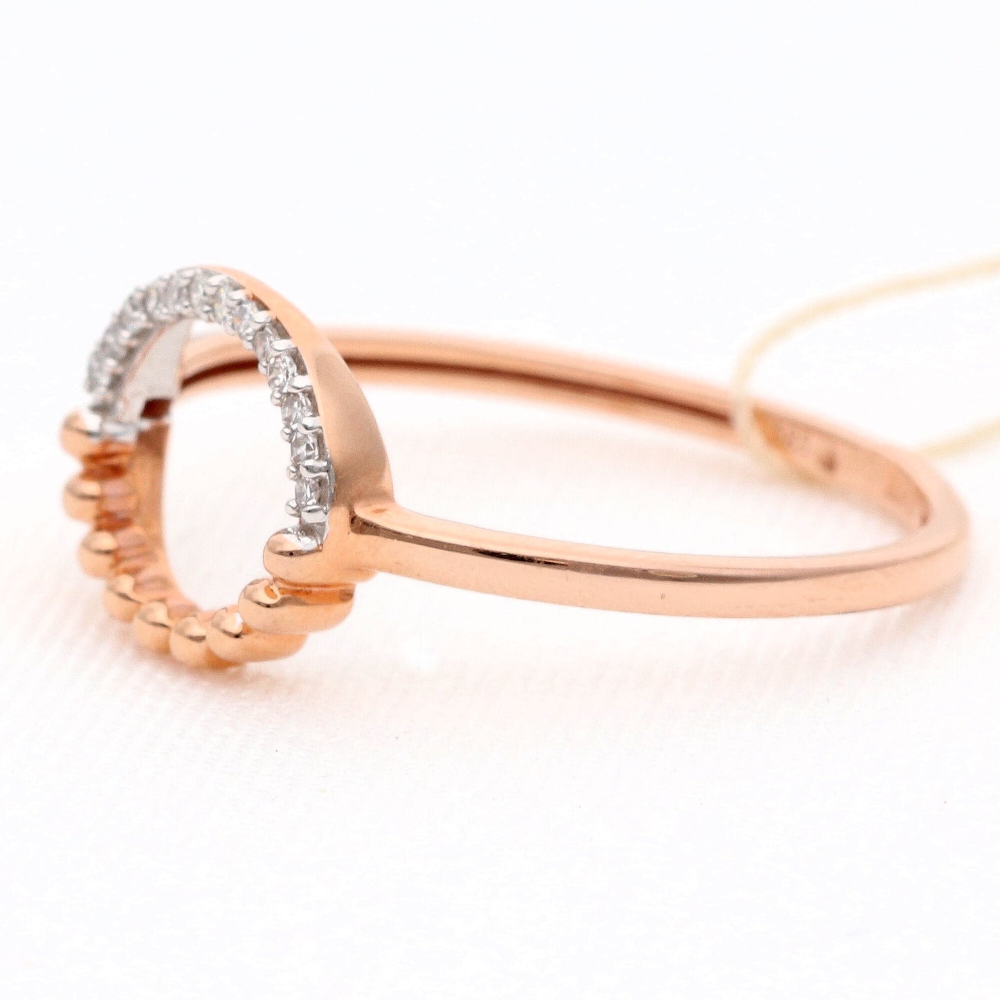 Auksinis žiedas su deimantais 0,05ct