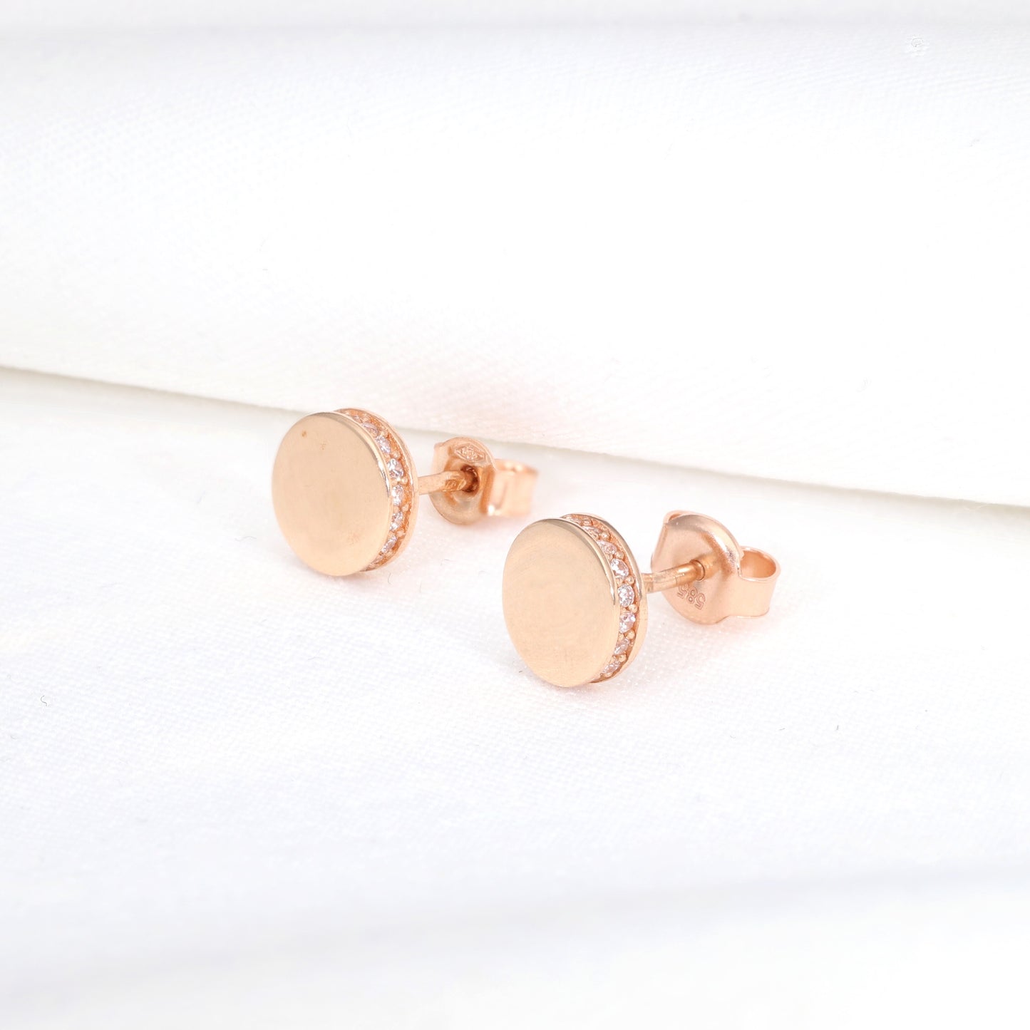 Auksiniai minimalistiniai auskarai su cirkoniais 585