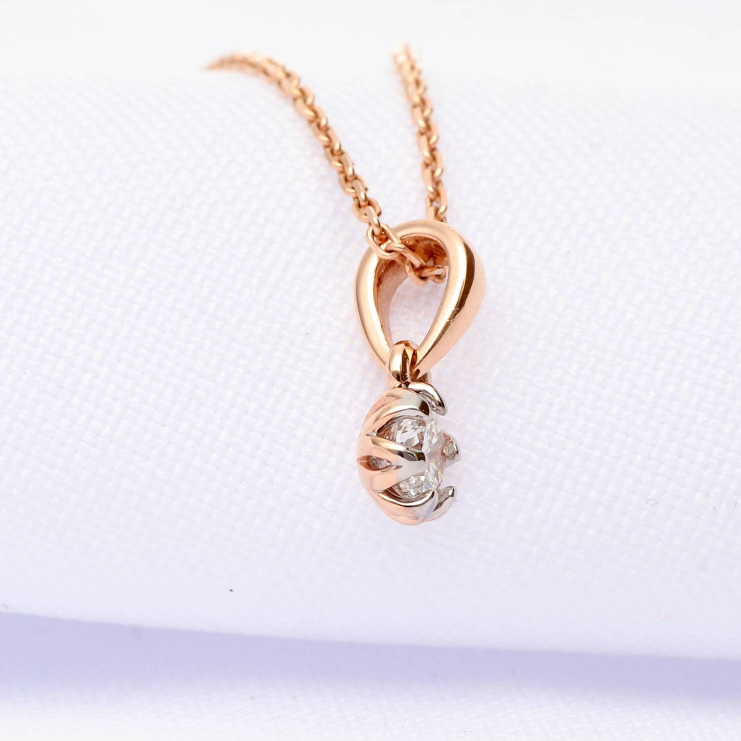 auksinis pakabutis su deimantu 0,23ct