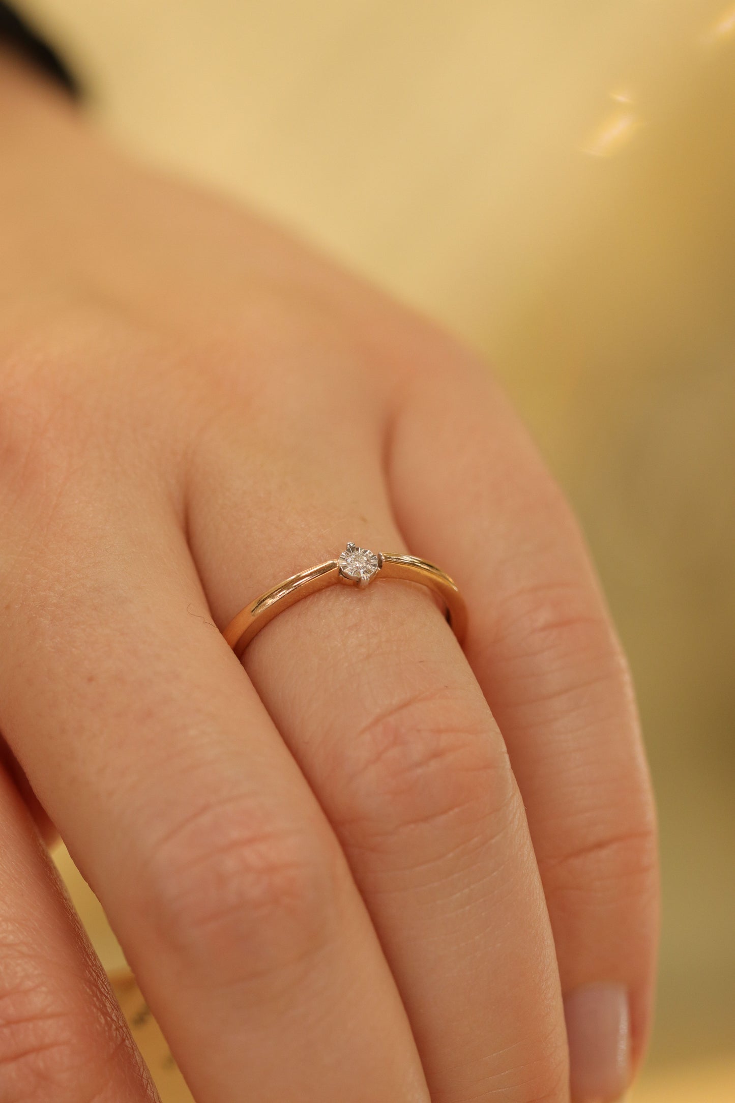 Sužadėtuvių žiedas su deimantu 585