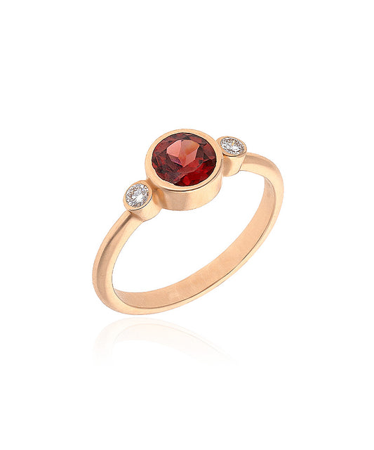 Auksinis žiedas su garnetu 585