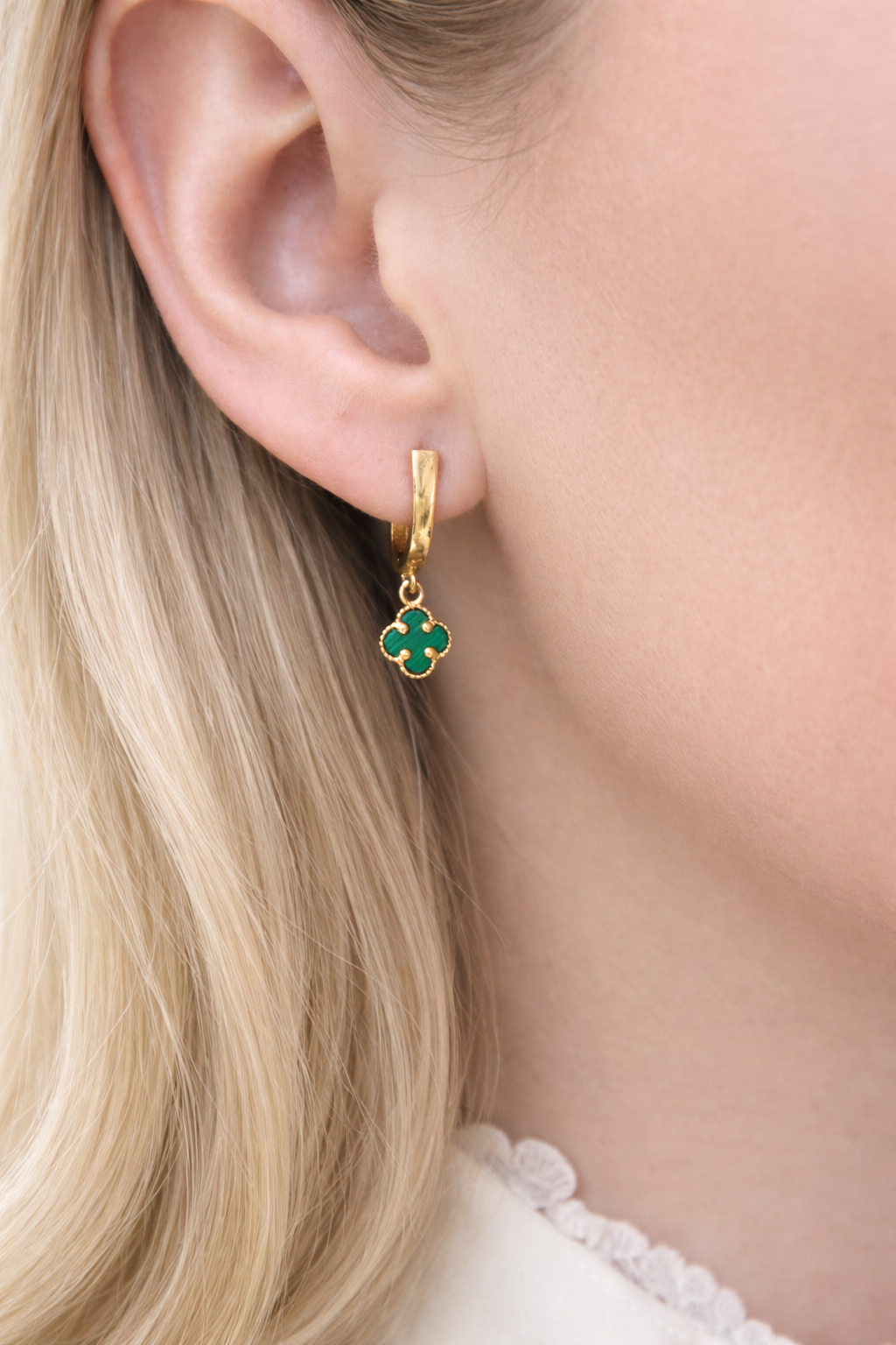 elegantiski auskarai dobilas