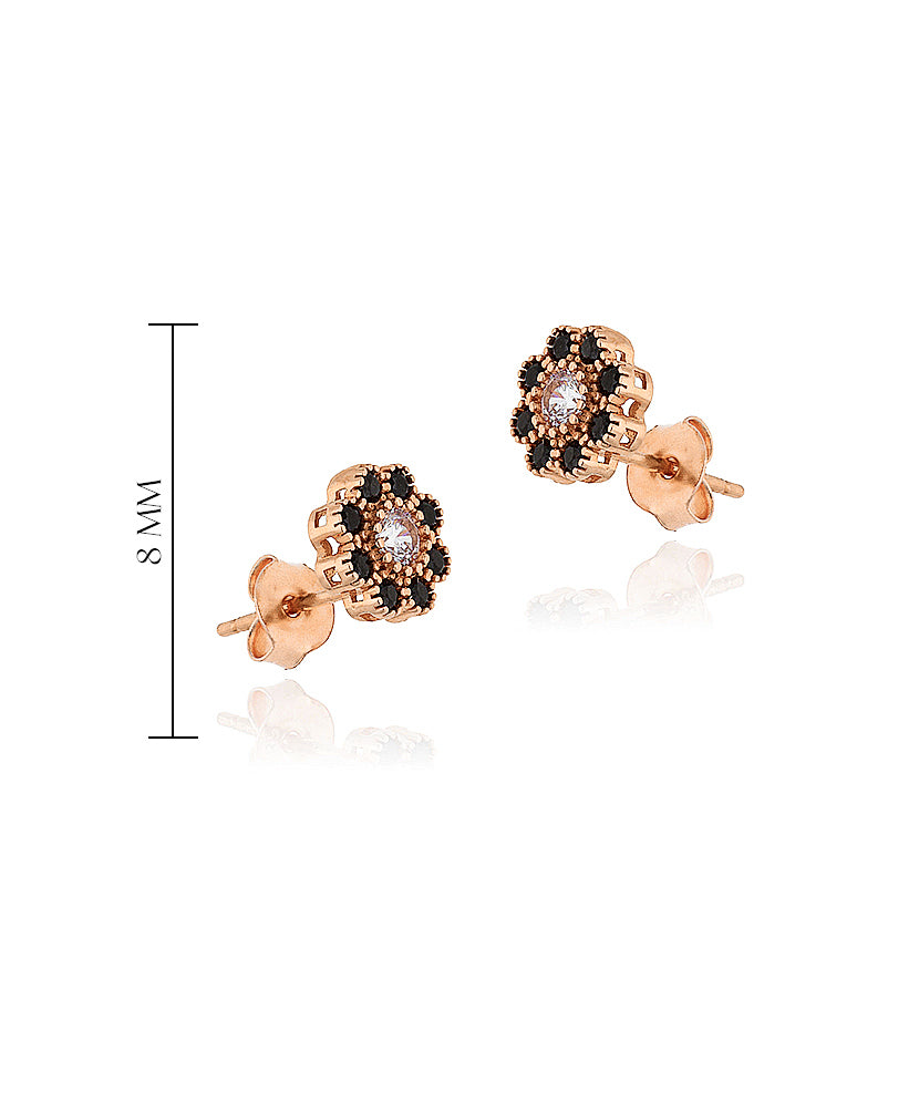 gelytes-auskarai-su-cirkoniais-ant-modelio-7