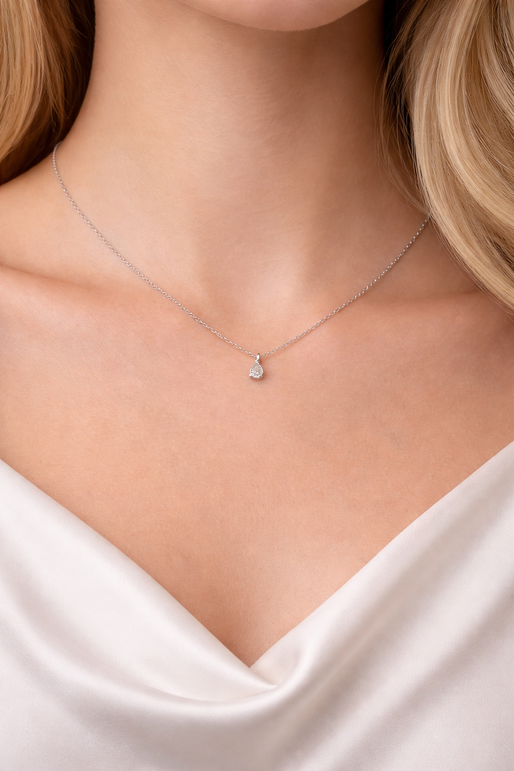 Moderni grandinėlė 925 sidabras su opalo atspalvio akute