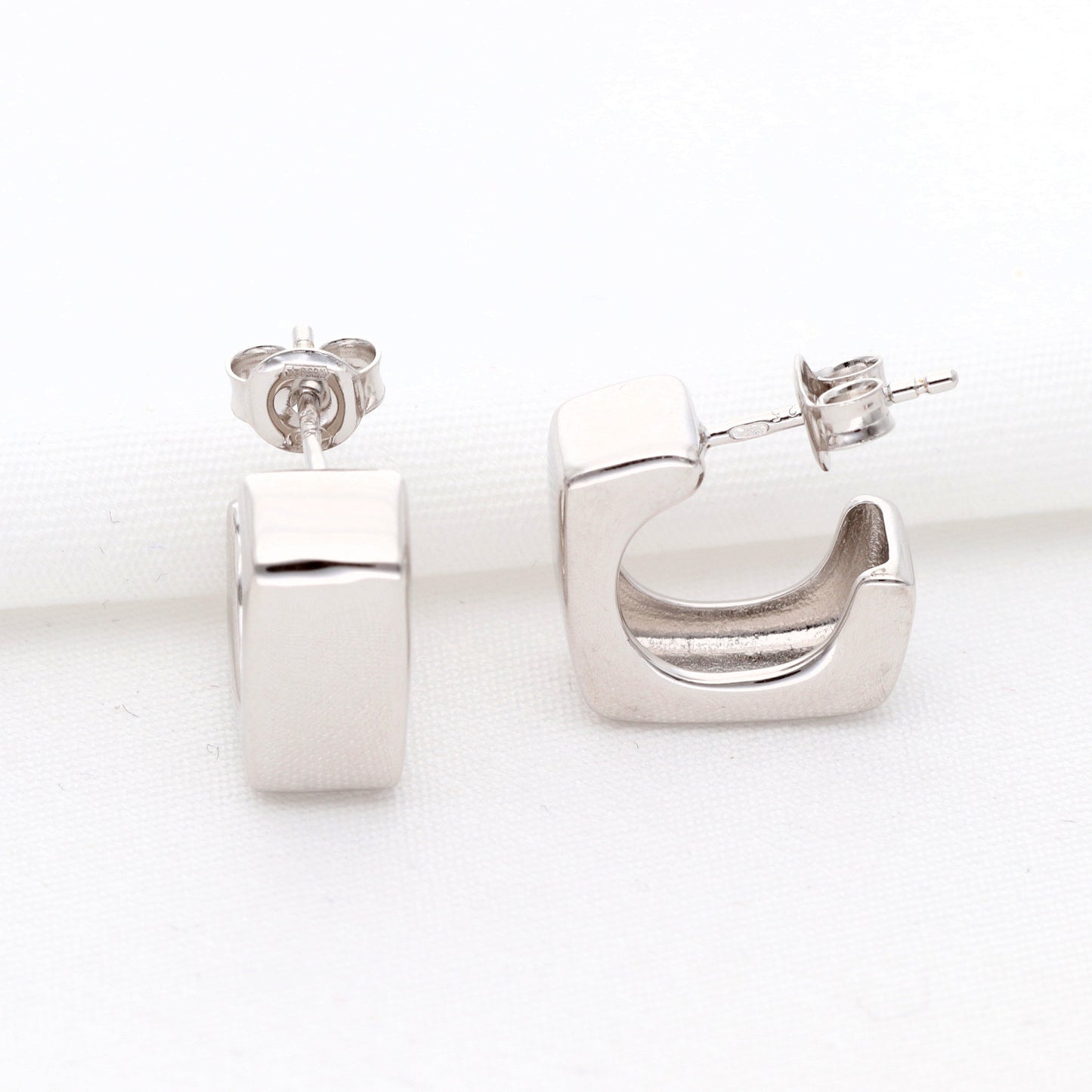 Modernūs auskarai iš 925 prabos sidabro