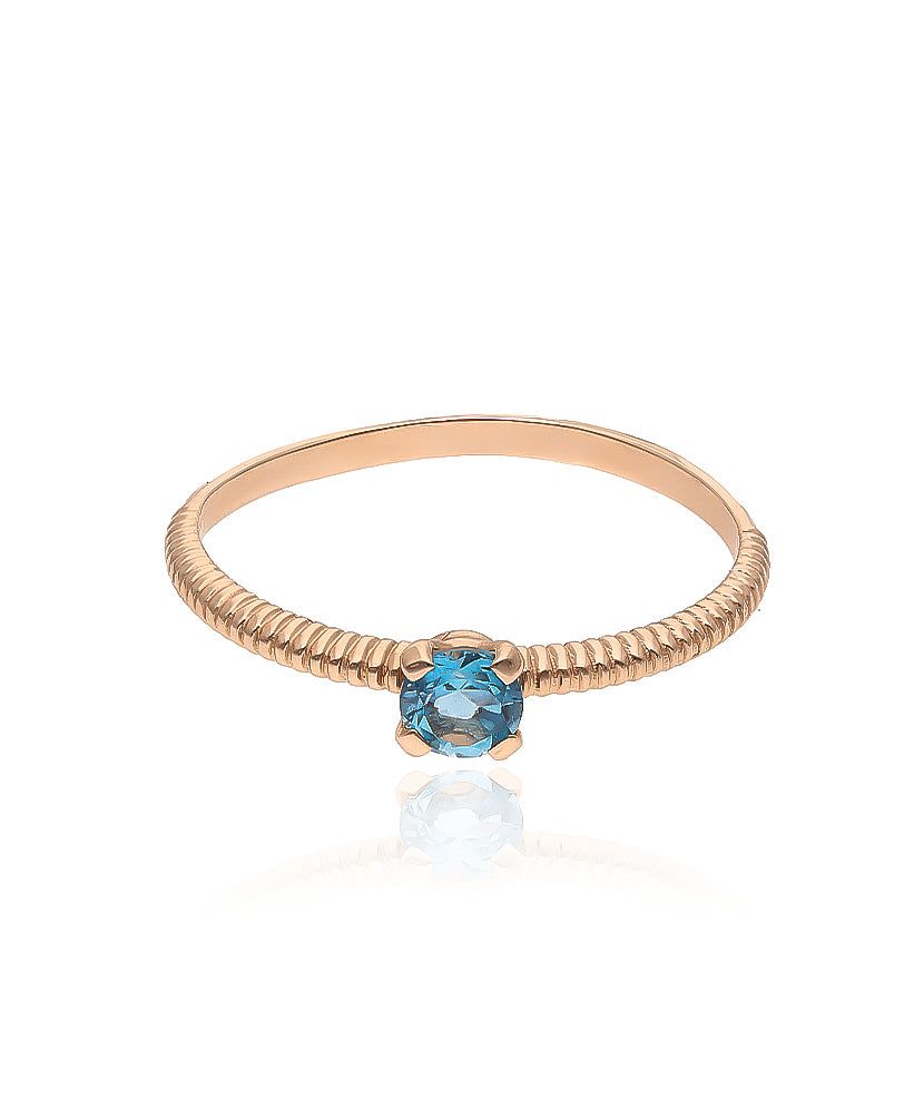 Aukso žiedas su topazu