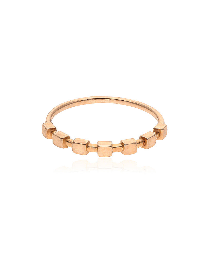 Minimalistinis auksinis žiedas